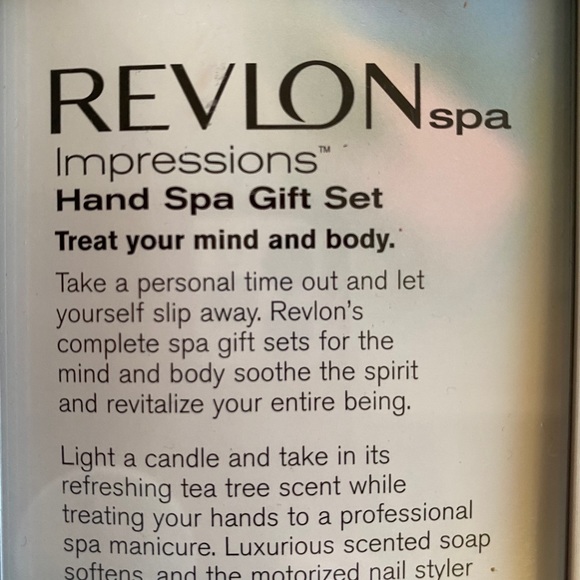 🎉2XHP🎉REVLON HAND SPA GIFT SET - Picture 14 of 16